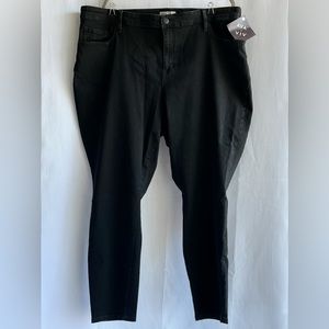 Ava & Viv / Skinny Black Jeans / 24W / NWT